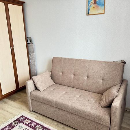 Меркурий Appartement Astana Buitenkant foto